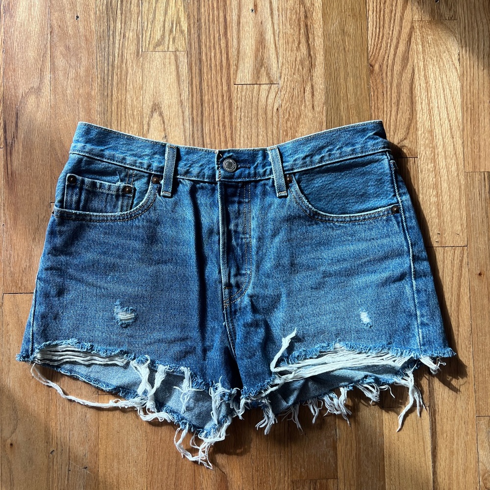 Levi Women's Shorts